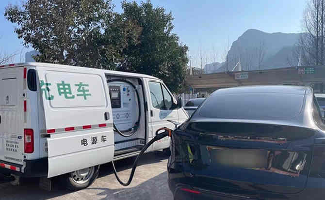 细河区汽车搭电